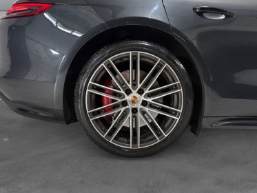 Porsche panamera turbo v8 4.0 550 pdk 54 000 euros d'options pack burmester  pack sportdesign roues arrières directrices......
