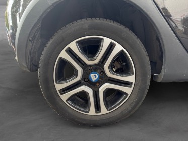 Dacia sandero tce 90 easy-r 15 ans / camera de recul / entretien ajour  / garantie 12 mois occasion paris 17ème (75)(porte...