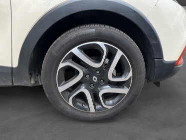 Renault captur tce 90 energy e6 intens - faible kms -  garantie 12 mois occasion simplicicar lyon nord  simplicicar...