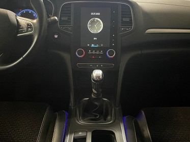 Renault megane iv berline tce 130 energy intens occasion simplicicar meximieux simplicicar simplicibike france