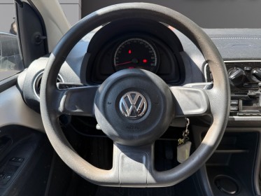 Volkswagen up up 1.0 60 take up! occasion cannes (06) simplicicar simplicibike france
