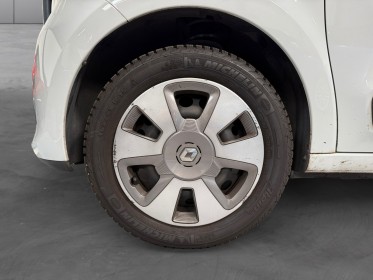 Renault twingo iii 1.0 sce 70 stop  start zen - entretien complet renault - garantie 12 mois occasion simplicicar lyon ouest...