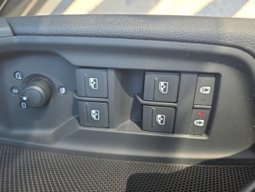 Audi a3 sportback 35 tfsi mild hybrid 150 s tronic 7 s line //garantie 12 mois// occasion simplicicar lille  simplicicar...