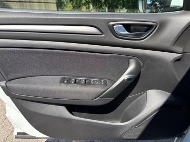 Renault megane iv berline 4 blue 1.5 dci 115 edc - garantie 12 mois occasion simplicicar nimes - rb auto simplicicar...