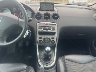 Peugeot 308 1.6 thp 156ch féline/ 1ere main occasion simplicicar orgeval  simplicicar simplicibike france