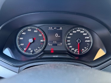 Seat arona 1.0 ecotsi 95ch  bvm5 urban camera/carplay/induction - garantie 12 mois - occasion simplicicar marignane ...
