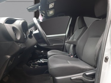 Toyota yaris hybride mc2 100h collection occasion montreuil (porte de vincennes)(75) simplicicar simplicibike france