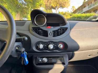 Renault twingo ii 1.2 60 eco2 access occasion simplicicar frejus  simplicicar simplicibike france