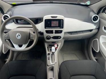 Renault zoe life, achat batteries intégrale, garantie 12 mois. occasion simplicicar villejuif  simplicicar simplicibike france
