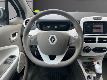 Renault zoe life, achat batteries intégrale, garantie 12 mois. occasion simplicicar villejuif  simplicicar simplicibike france