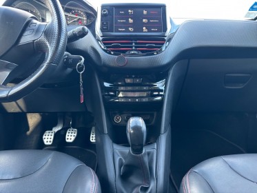 Peugeot 208 1.2 puretech 110ch ss bvm5 gt line carplay régulateur caméra de recul garantie 12 mois occasion montpellier...