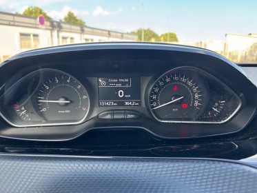 Peugeot 208 1.2 puretech 110ch ss bvm5 gt line carplay régulateur caméra de recul garantie 12 mois occasion montpellier...