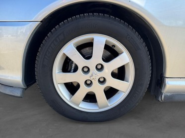 Peugeot 406 coupe 3.0i v6 207ch jbl - toit ouvrant - clim auto - entretien et distribution ok occasion simplicicar rennes...