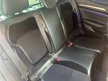 Renault megane iv berline dci 110 energy edc intens caméra de recul led intérieur afiichage hud apple car play garantie...