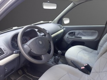 Renault clio 1.2i 16v expression entretien renault climatisation vitres Électriques garantie 12 mois occasion simplicicar...