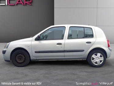 Renault clio 1.2i 16v expression entretien renault climatisation vitres Électriques garantie 12 mois occasion simplicicar...