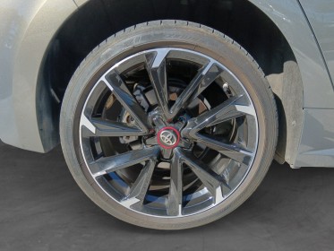 Toyota corolla hybride my22 2.0 vvt-i  184ch finition gr sport / caméra de recul occasion réunion ville st pierre...
