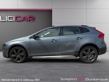 Volvo v40 cross country d2 120 oversta edition toit vitré panoramique régulateur de vitesse garantie 12 mois occasion...