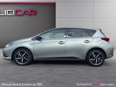 Toyota auris my17 hybride 136h collection occasion simplicicar vernon simplicicar simplicibike france
