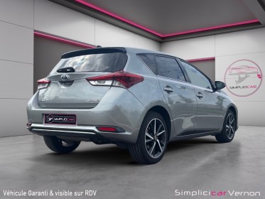 Toyota auris my17 hybride 136h collection occasion simplicicar vernon simplicicar simplicibike france