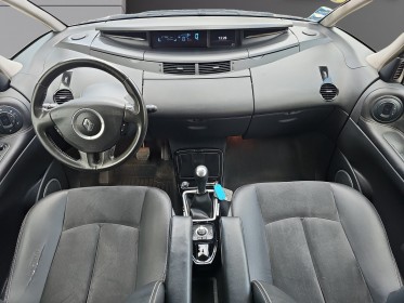 Renault espace iv 2.0 dci 175 initiale 7 places - boite automatique - sieges chauffants - lecteur dvd avec casque audio...