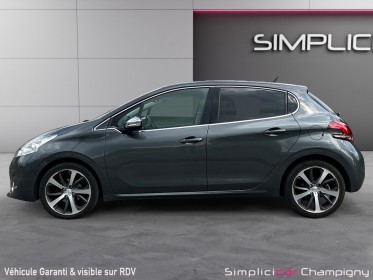 Peugeot 208 1.6 e-hdi 115ch fap bvm6 féline - toit panoramique - clim auto - feux et essuie glace auto occasion...