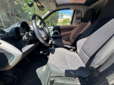 Smart fortwo coupe smart  1.0 71ch mhd passion softouch occasion cannes (06) simplicicar simplicibike france