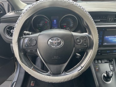 Toyota auris touring sports my17 hybride 136h design, sièges chauffants, caméra de recul, garantie 12mois occasion...