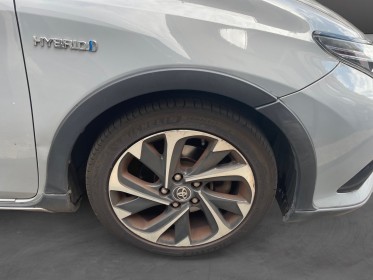 Toyota auris touring sports my17 hybride 136h design, sièges chauffants, caméra de recul, garantie 12mois occasion...