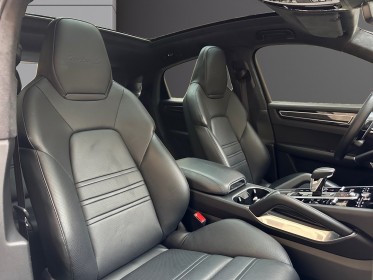 Porsche cayenne coupe e-hybrid 4.0 v8 680 turbo s - craie - pack carbon  design - pdls  - acc - carplay - pccb - caméra 360...