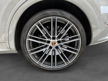 Porsche cayenne coupe e-hybrid 4.0 v8 680 turbo s - craie - pack carbon  design - pdls  - acc - carplay - pccb - caméra 360...