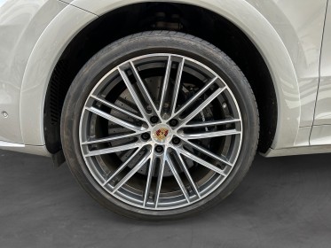 Porsche cayenne coupe e-hybrid 4.0 v8 680 turbo s - craie - pack carbon  design - pdls  - acc - carplay - pccb - caméra 360...