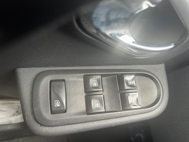 Dacia duster dci 110 4x2 lauréate edition 2016, distrib neuf, 1er main, grarantie 12 mois, radar ar occasion simplicicar...