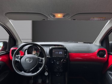 Toyota aygo 1.0 vvt-i x-play/ camera de recul/regulateur de vitesse/garantie 12 mois occasion paris 17ème (75)(porte...