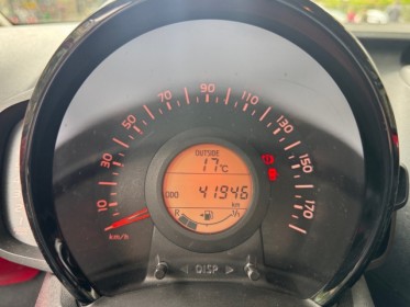 Toyota aygo 1.0 vvt-i x-play/ camera de recul/regulateur de vitesse/garantie 12 mois occasion paris 17ème (75)(porte...