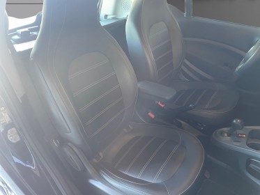 Smart fortwo coupe 0.9 90 ch ss ba6 passion // tres bon etat occasion simplicicar pertuis  simplicicar simplicibike france