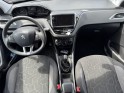 Peugeot 2008 1.2 puretech 82ch bvm5 style  full entretien peugeot  courroie de distribution neuve  applecarplay  garantie...