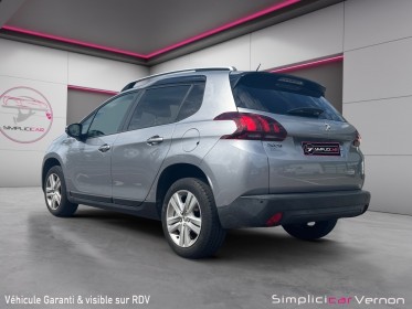 Peugeot 2008 1.2 puretech 82ch bvm5 style  full entretien peugeot  courroie de distribution neuve  applecarplay  garantie...