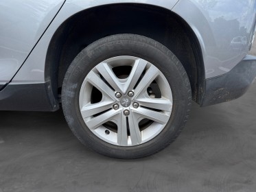 Peugeot 2008 1.2 puretech 82ch bvm5 style  full entretien peugeot  courroie de distribution neuve  applecarplay  garantie...