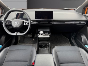 Mg mg4 ev 204 ch 64kwh luxury premiere main encore sous garantie constructeur occasion simplicicar dijon simplicicar...