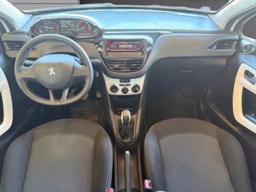Peugeot 208 puretech 68ch bvm5 like distribution changee/clim/bluetooth - garantie 12 mois - occasion simplicicar marignane ...