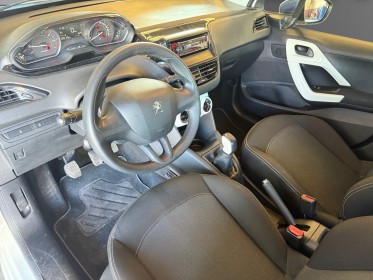 Peugeot 208 puretech 68ch bvm5 like distribution changee/clim/bluetooth - garantie 12 mois - occasion simplicicar marignane ...