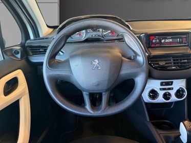 Peugeot 208 puretech 68ch bvm5 like distribution changee/clim/bluetooth - garantie 12 mois - occasion simplicicar marignane ...