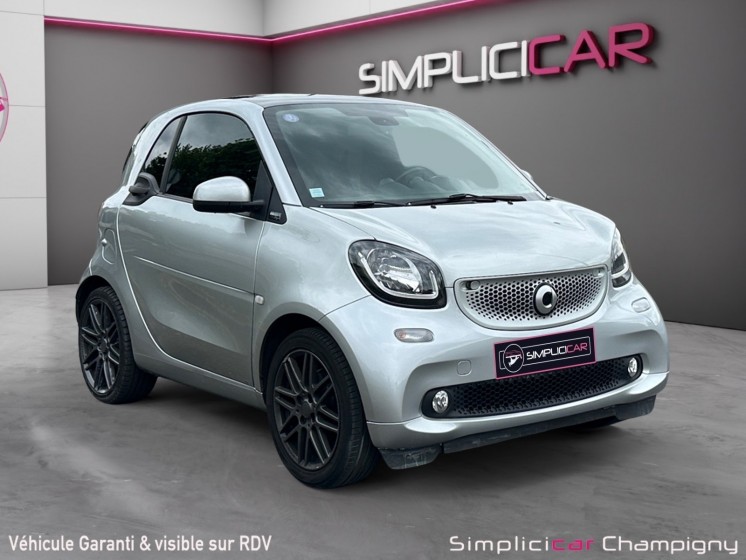 Smart fortwo coupe 90 ch ba6 brabus style - sièges en cuir chauffant - caméra de recul - toit panoramique occasion...