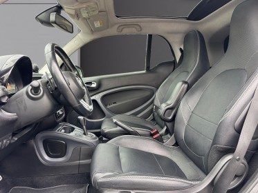 Smart fortwo coupe 90 ch ba6 brabus style - sièges en cuir chauffant - caméra de recul - toit panoramique occasion...