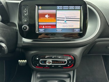 Smart fortwo coupe 90 ch ba6 brabus style - sièges en cuir chauffant - caméra de recul - toit panoramique occasion...