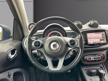 Smart fortwo coupe 90 ch ba6 brabus style - sièges en cuir chauffant - caméra de recul - toit panoramique occasion...