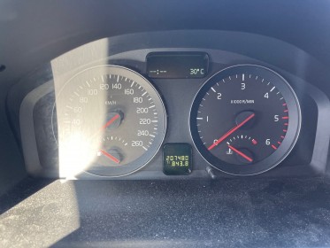 Volvo v50 1.6d drive stopstart 115 business edition // etat irreprochable // attelage remorque occasion simplicicar pertuis ...