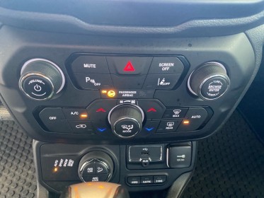 Jeep renegade 1.3 turbo t4 190 ch phev at6 4xe eawd 80th anniversary occasion simplicicar la ciotat simplicicar simplicibike...