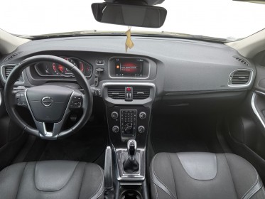 Volvo v40 t3 152 momentum garantie 12 mois occasion abbeville simplicicar simplicibike france